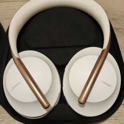 Bose NC 700