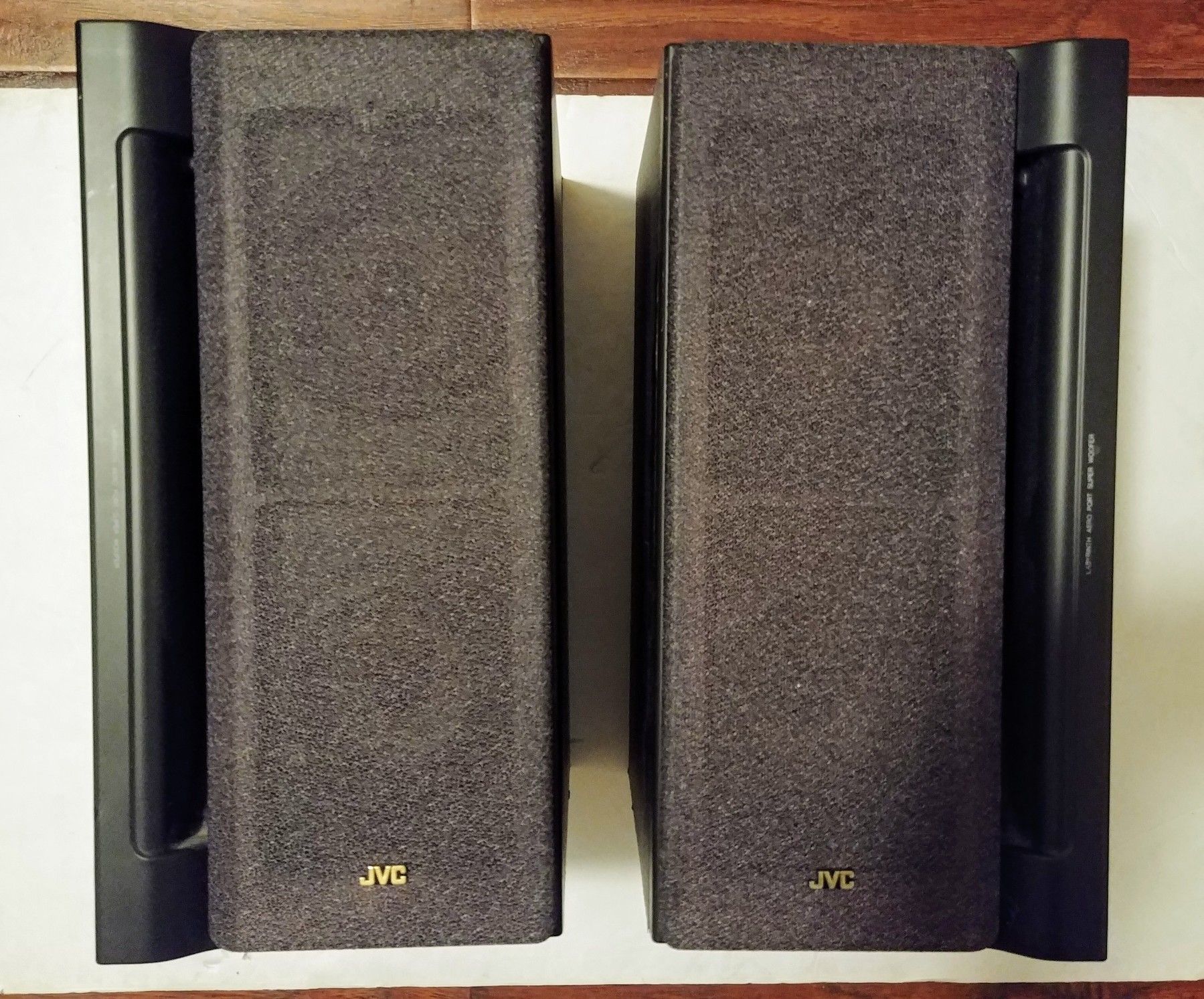 JVC audio small bookshelf speakers. Model SP-MX50BK. 50 Watts. Sound great!