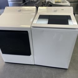 LG 5.5cu Top Load Washer With Agitator & Electric Dryer Set In White