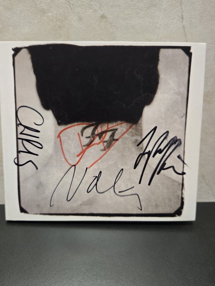 Foo Fighters Signed Theres Nothing To Lose CD Cover JSA Authenticated