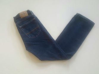 Abercrombie kids boys in blue jeans size 14