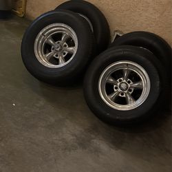 275/60r15