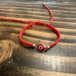 ✔️ Red Adjustable String Evil Eye Bracelet