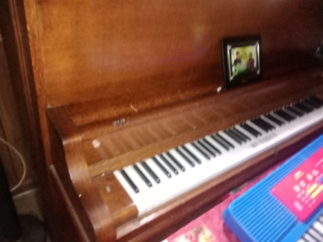 Good Old Piano Good Good S450