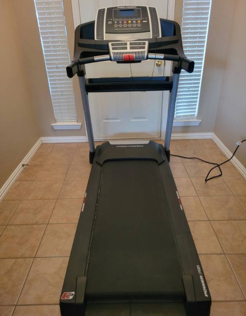 ProForm 795 Commercial Treadmill