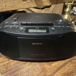 Sony Boombox CFD-S70 Black CD Cassette Player AM/FM Radio Working See Condition