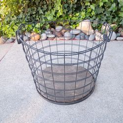 Metal Laundry Basket with Handles Perfect for Laundry