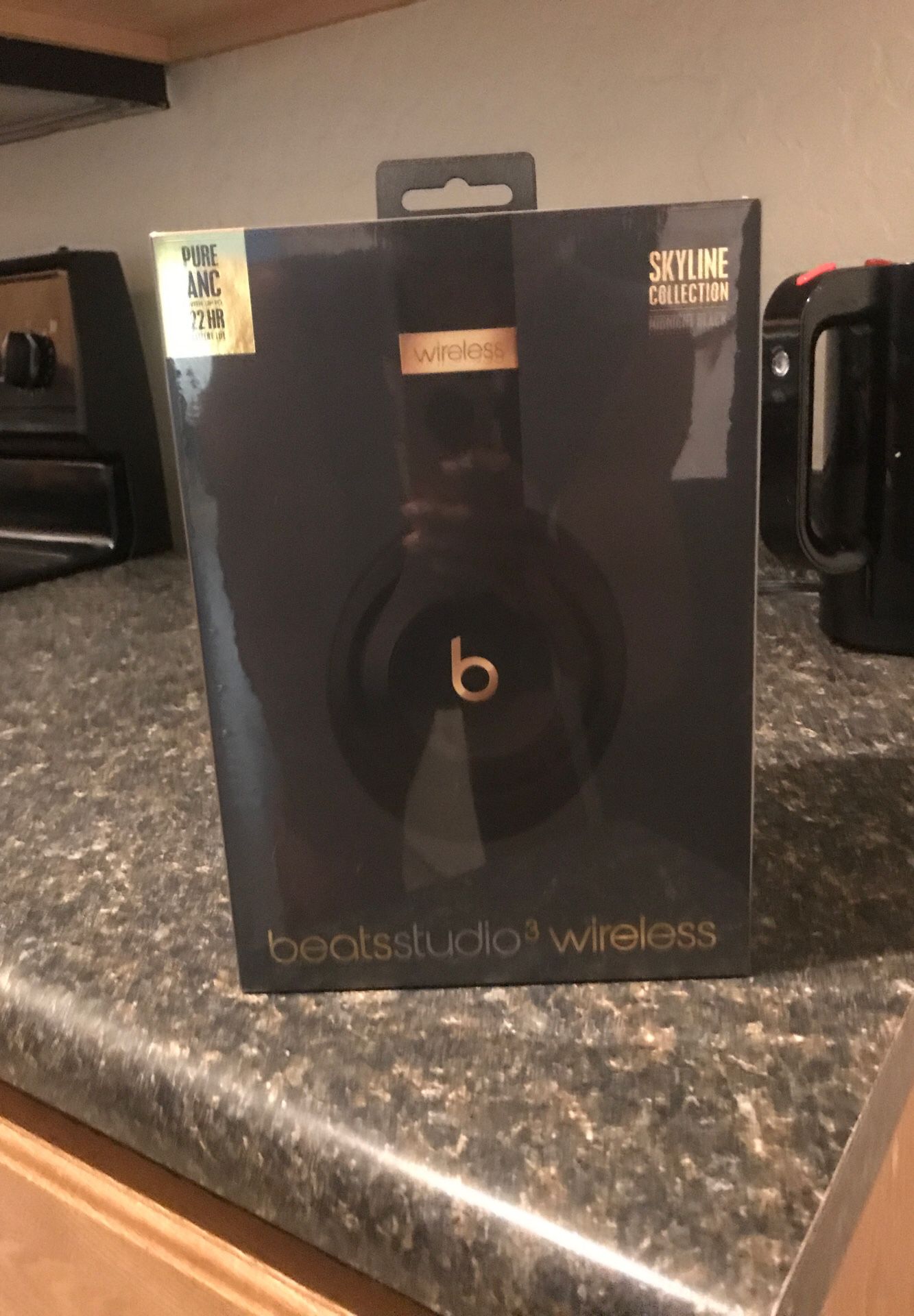 Beats Solo 3 Wireless - NEW IN BOX