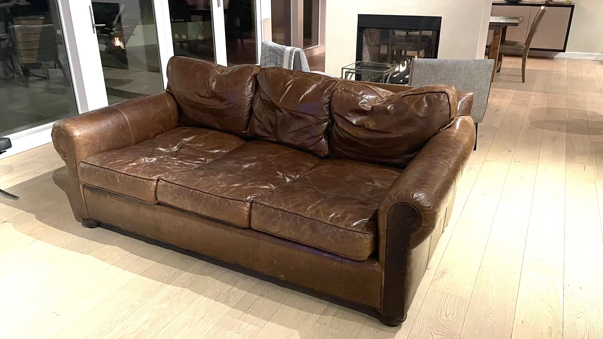 Restoration Hardware Lancaster in Brompton Cocoa for Sale in La