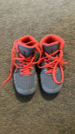 Wrestles shoes