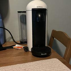 Nespresso Breville Vertuo Plus