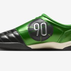 Nike total Quit The Rage SIZE 13 