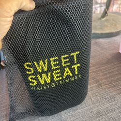 Sweat Sweat Large Waist Trimmer & Washbag 