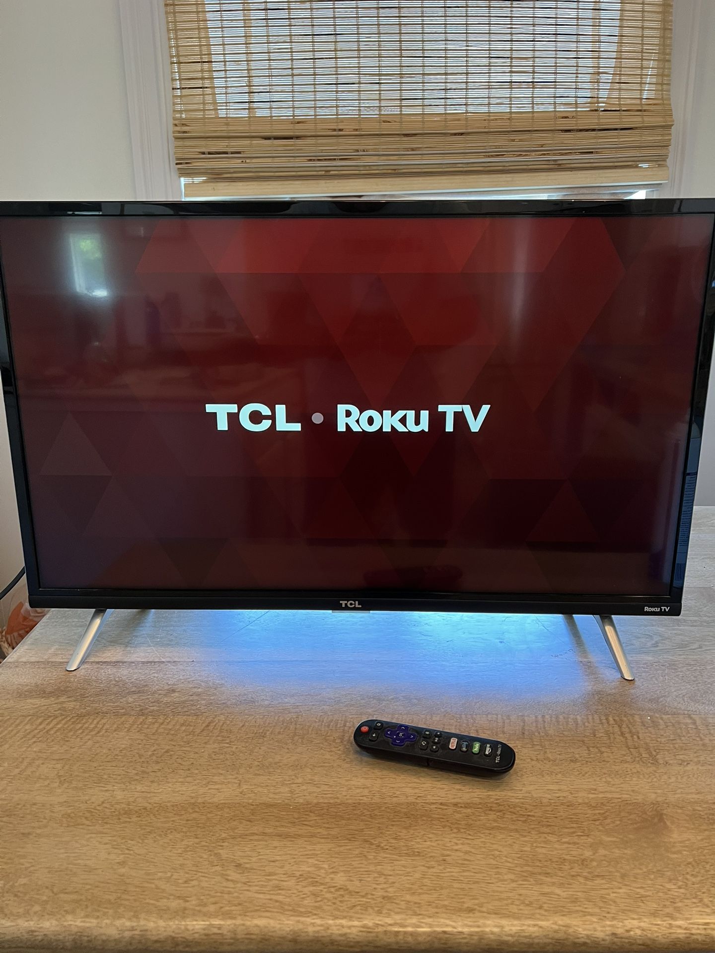 TCL 32 Inch 1080P Roku Smart LED TV
