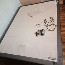 Queen Serta Motion Signature 2014 