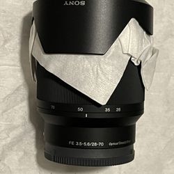 Sony FE 28-70mm F3.5-5.6 OSS Full-frame Standard Zoom Lens with Optical SteadyShot
