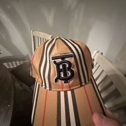 Burberry hat