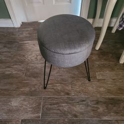 Corner Desk With Ottoman Chair