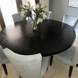 70” Dining Table & 6 Chairs