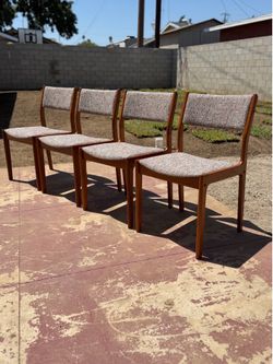 D-Scan Mid-Century Modern Dining Chairs – Set of 4