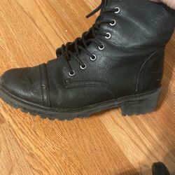 Used Womens Combat Boots Size 6 1/2