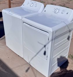 Electric Washer & Dryer Set – Delivery Available