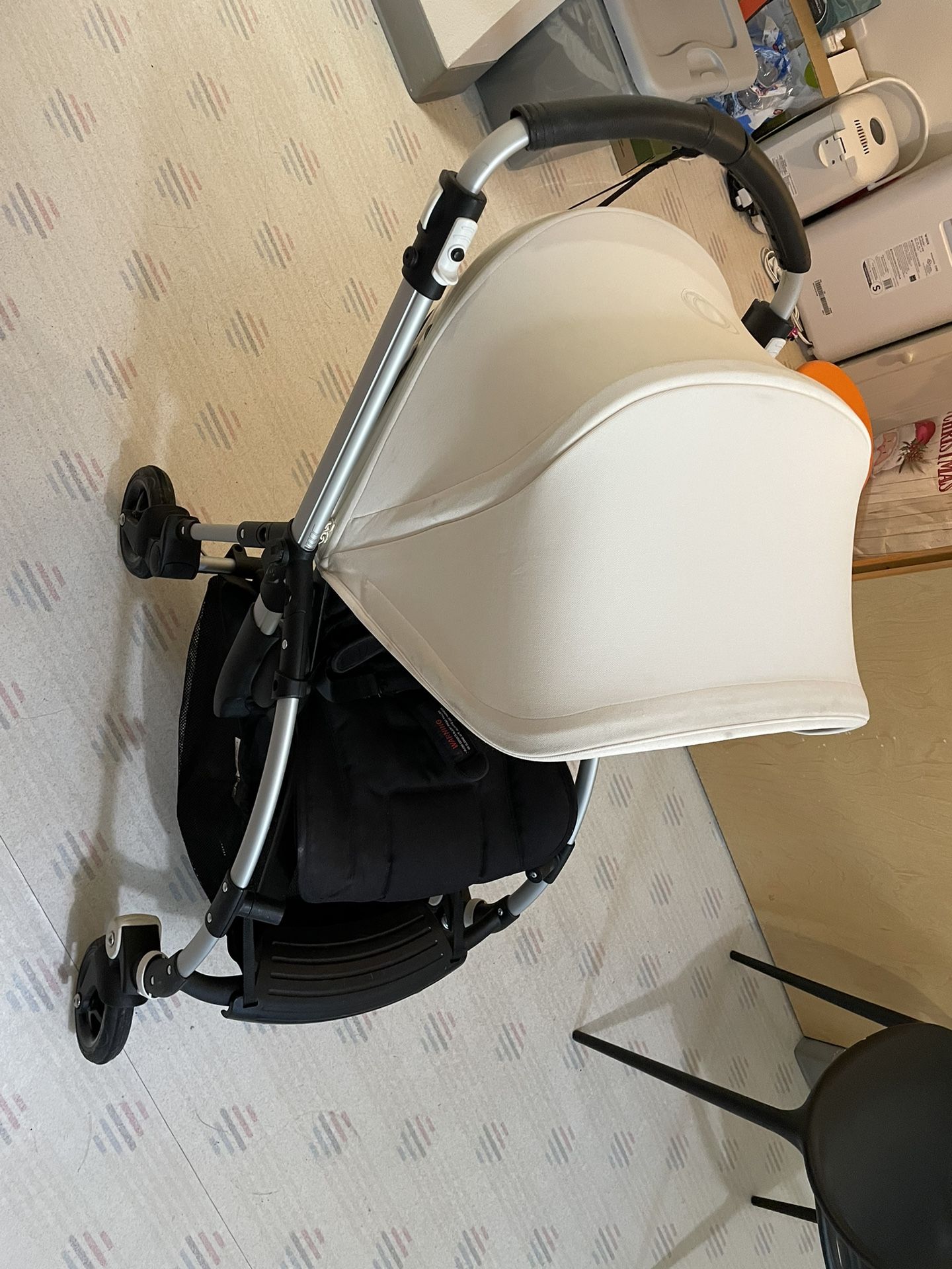 maxi cosi travel car seat Maxi Cosi Gia XP Luxe 3-Wheel Travel System main image 0
