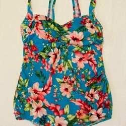 Suddenly Slim by Catalina women’s swimsuit plus size 1X 16W floral one piece