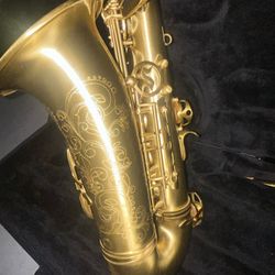 Like New Selmer 42 Sax 