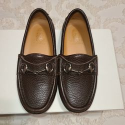 Gucci Kids
Loafers Size 10