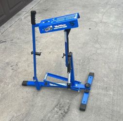 Louisville Slugger Blue Flame UPM Pitching Machine
