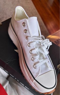 Converse Chuck Taylor Low Top Platform Sneaker