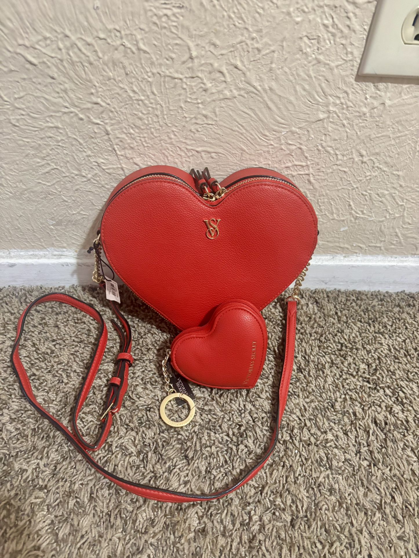 New Victoria’s Secret  Heart ❤️ Purse 