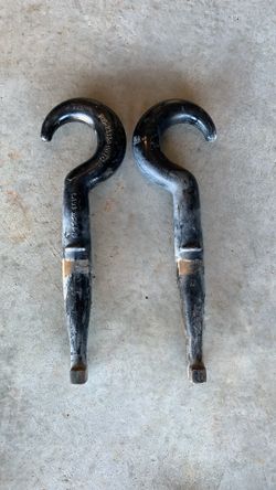 Freightliner Tow Hooks