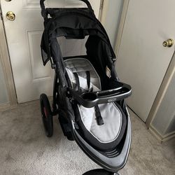 Graco Stroller Excellent Condition Smoke And Pets FreeHome Seriously Buyers Only Please Check My Other Posts Thanks