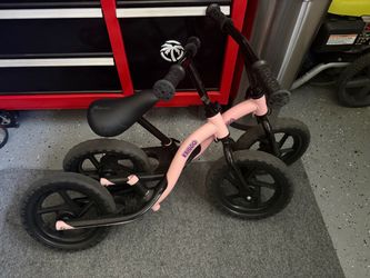 Lightweight pink KRIDDO balance bike
