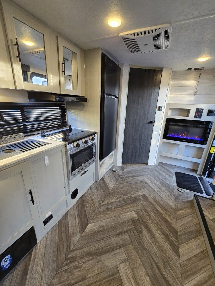 Toy Hauler 26 Ft 2022 Rv Travel Trailer