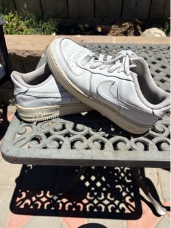 kids white nike air force ones
