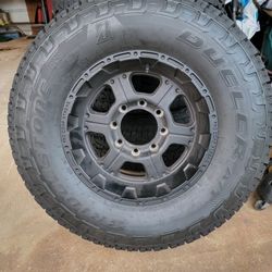 FORD 250 8 LUG PROCOM RIMS With BRAND NEW  TIRES