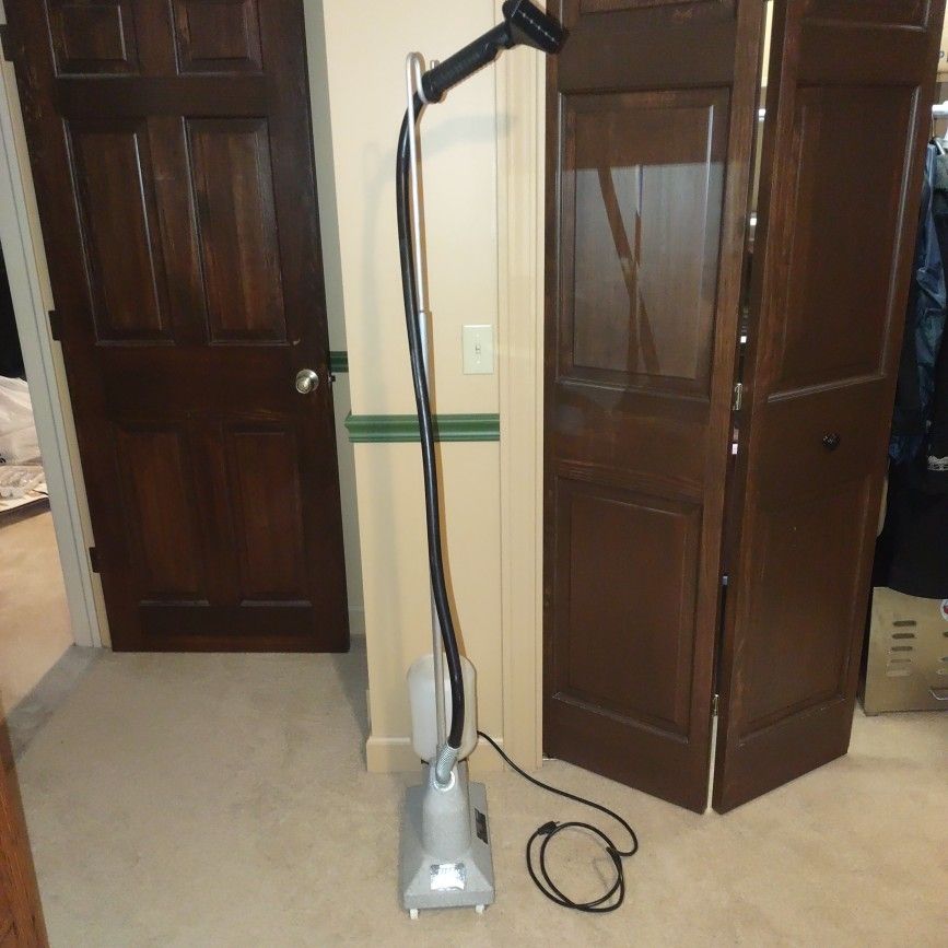 Clothes Steamer