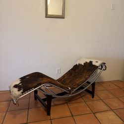 Le Corbusier LC4 Lounge Chair Replica 