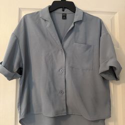 Women’s Button Up Shirt (S)