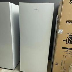 Hisense Upright Freezer 