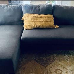 Chaise / Couch 