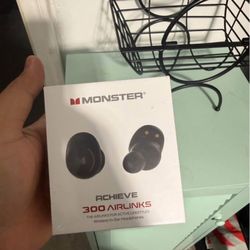 Wireless In-Ear Headphones