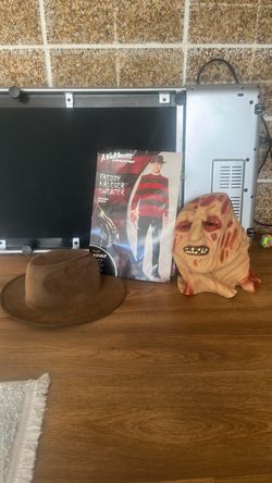 Freddy Krueger Halloween Costume Set