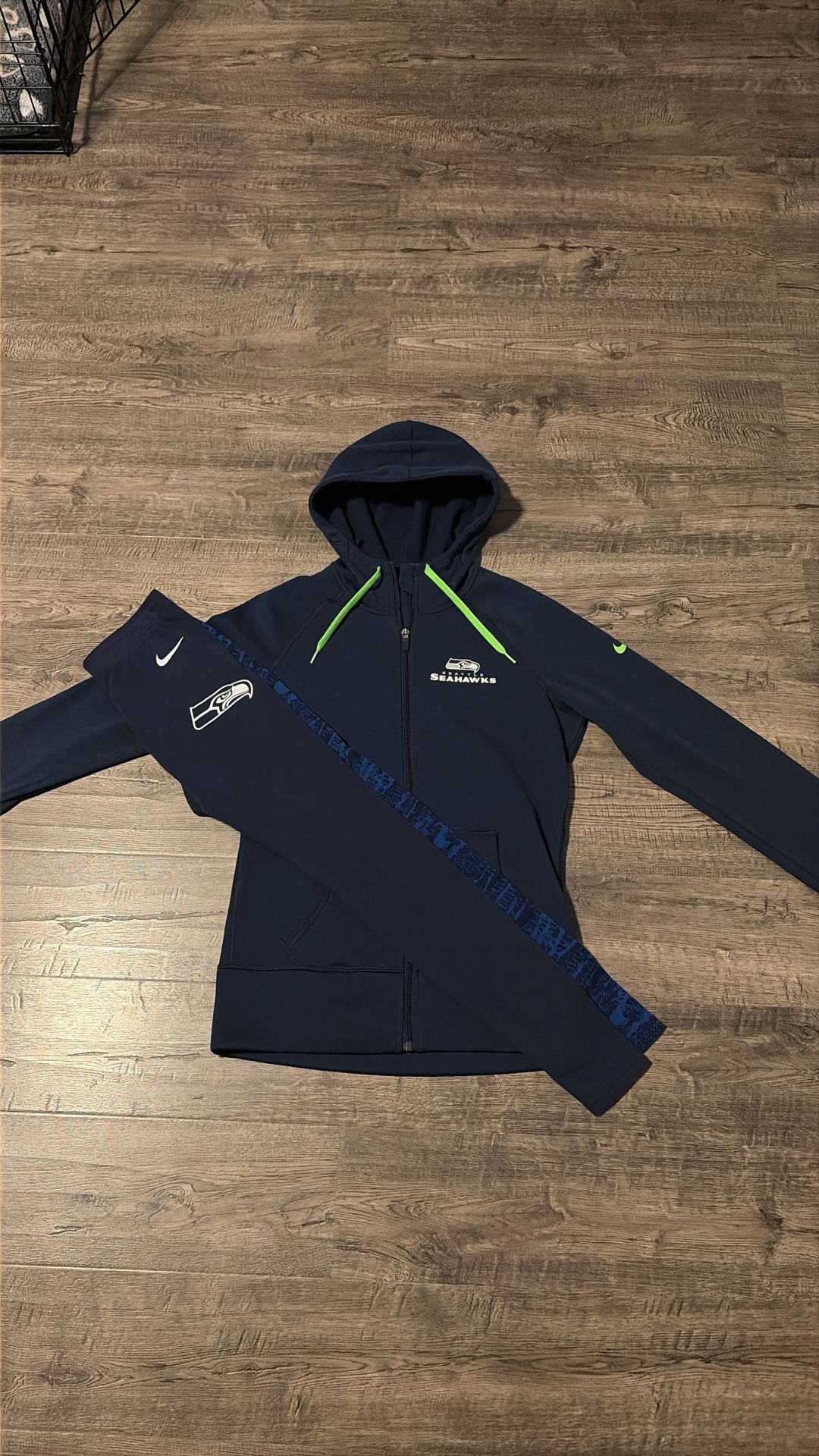 Seattle Seahawks Hoodie & Leggings