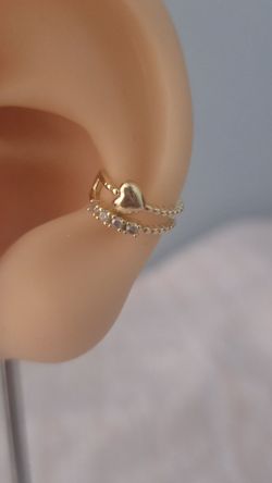Ear cuff