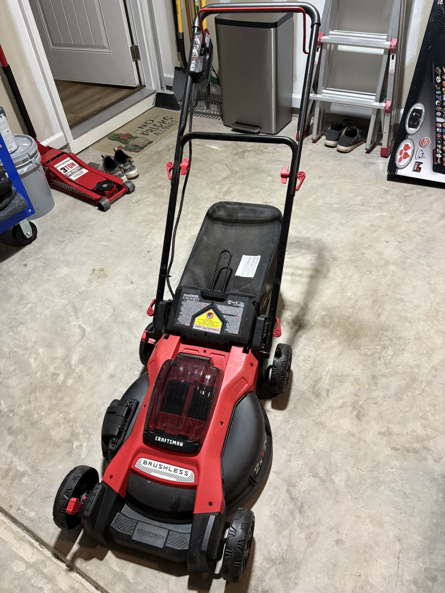 Craftsman Lawnmower 