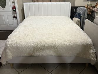 Queen Size Bed